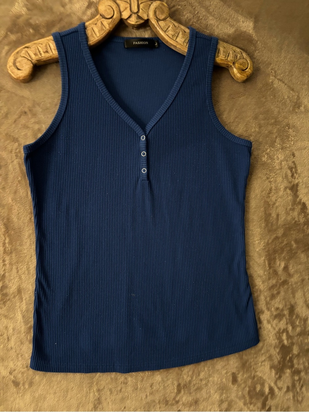 Fashion Ribbed V-Neck Tank Top Women’s Navy Size L
